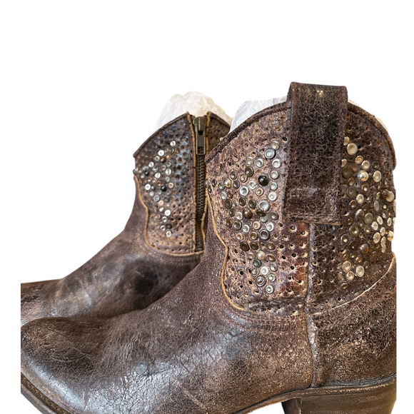 Frye Vintage Brown Leather Deborah Studded Western Ankle Boots - Picture 6 of 10